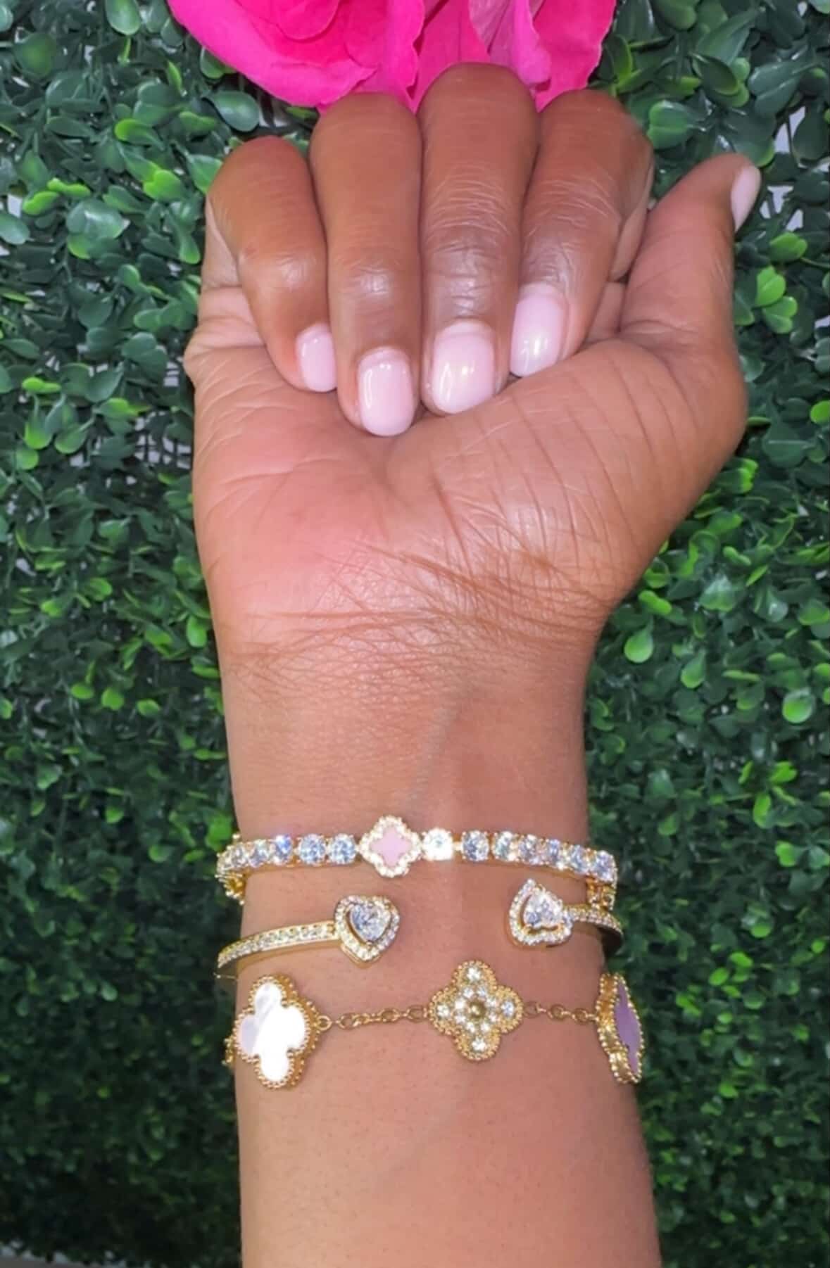 ALL EYES ON ME BRACELET SET