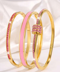 CENTER OF ATTENTION BANGLE SET